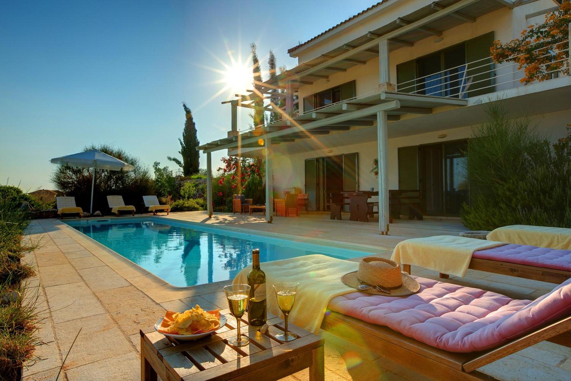 Ideales Resort Mousata Екстериор снимка